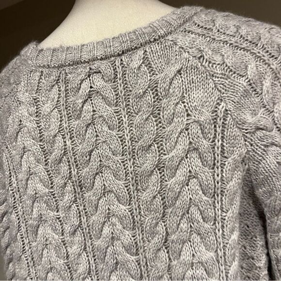 Forever21 u-neck light grey knit long sleeve sweater size large - Picture 9 of 11